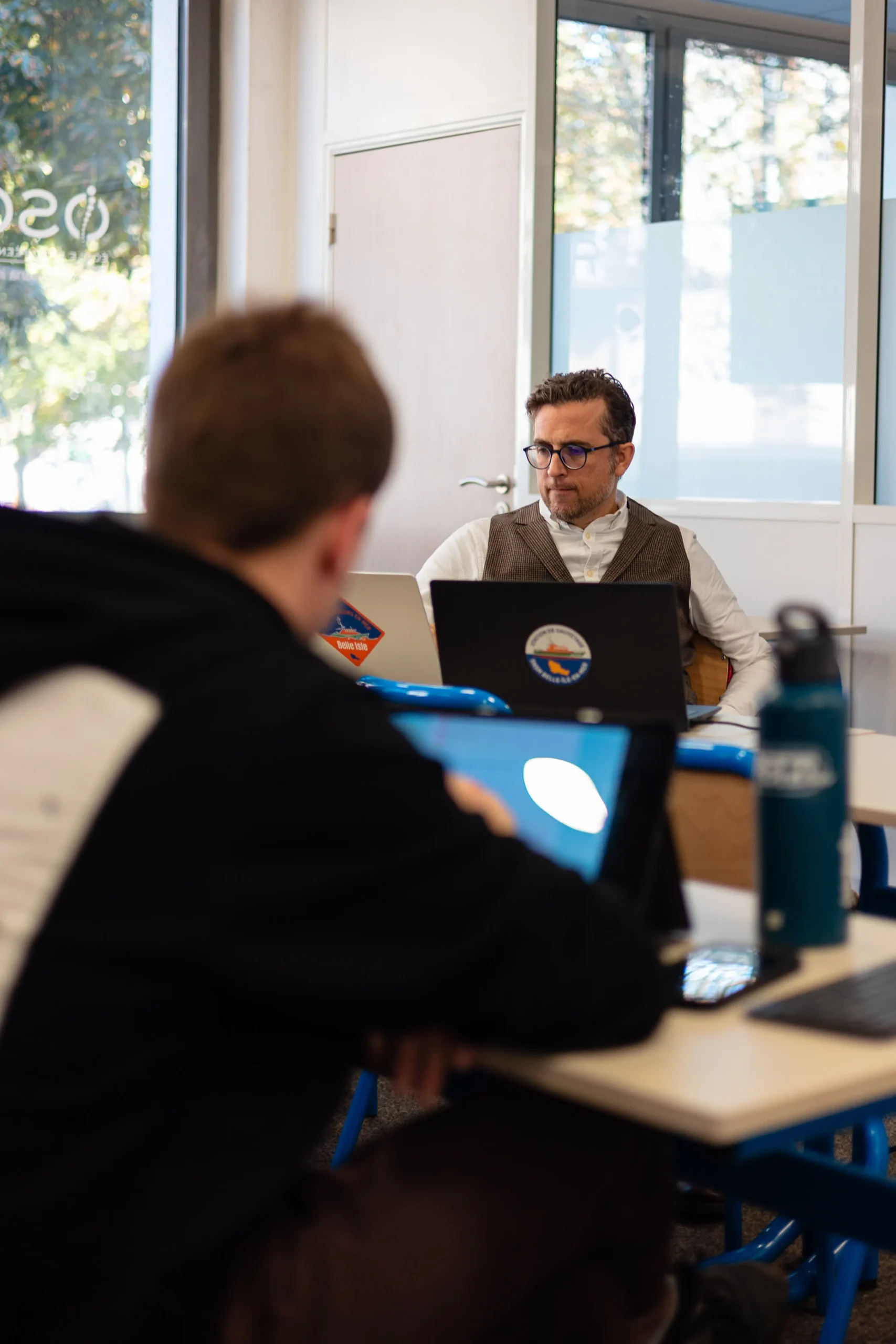 Formateur avec un apprenant